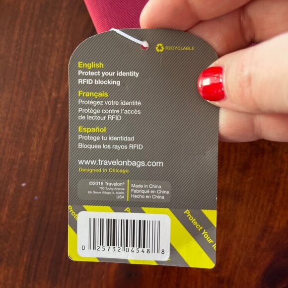 NEW Travelon RFID Blocking Safe ID Wallet With Wrist Strap & Zipper Closure In B - Picture 7 of 8